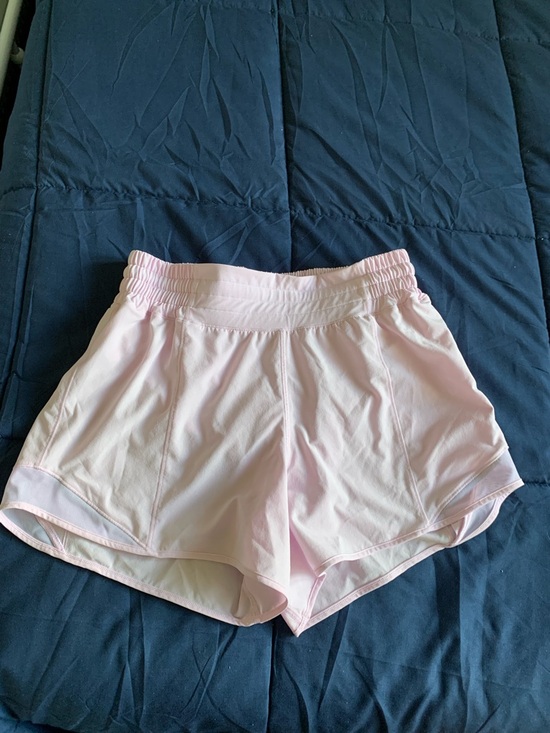 lululemon athletica Pants - lululemon athletica Hottie Hot High Rise Lined Shorts 4” Size 6